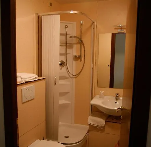 فندق Gabbiano 2*